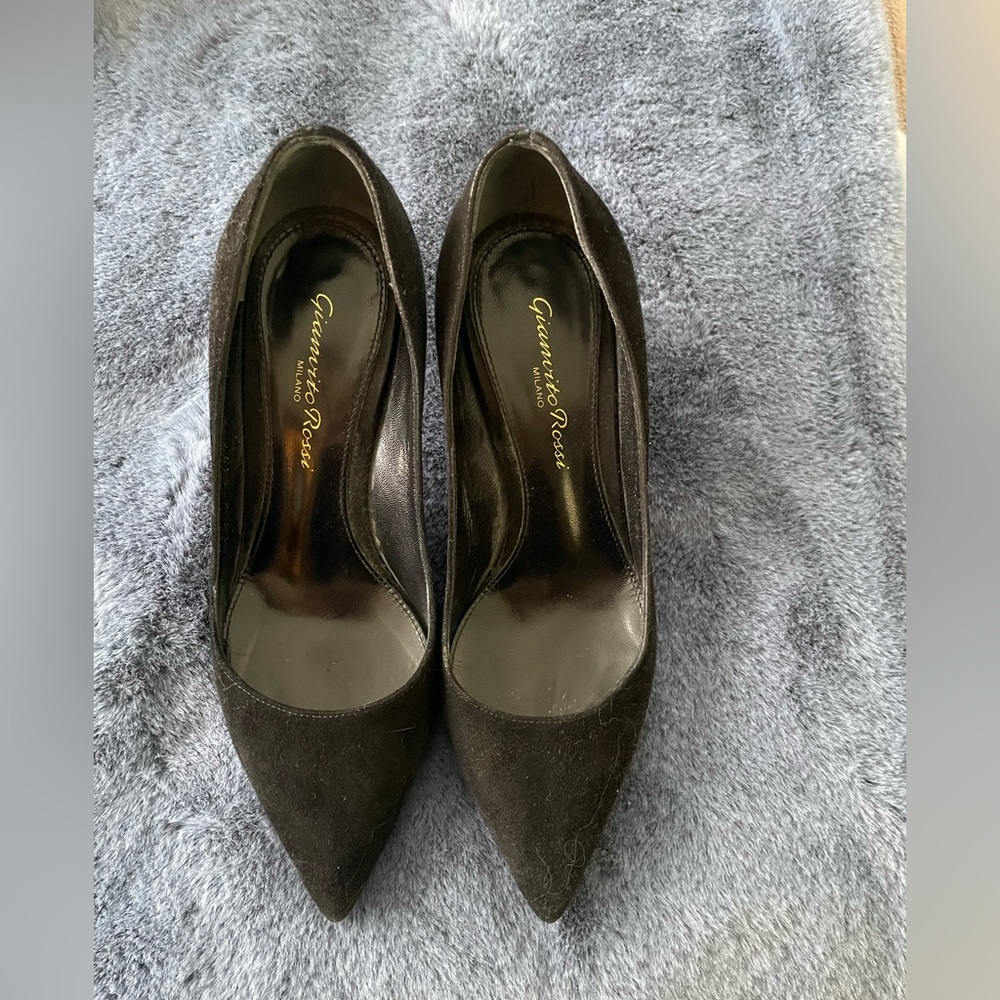 Gianvito Rossi Black Suede Heels